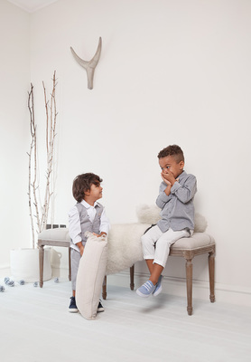 捕捉童年之光 专业儿童产品摄影作品的艺术与技巧