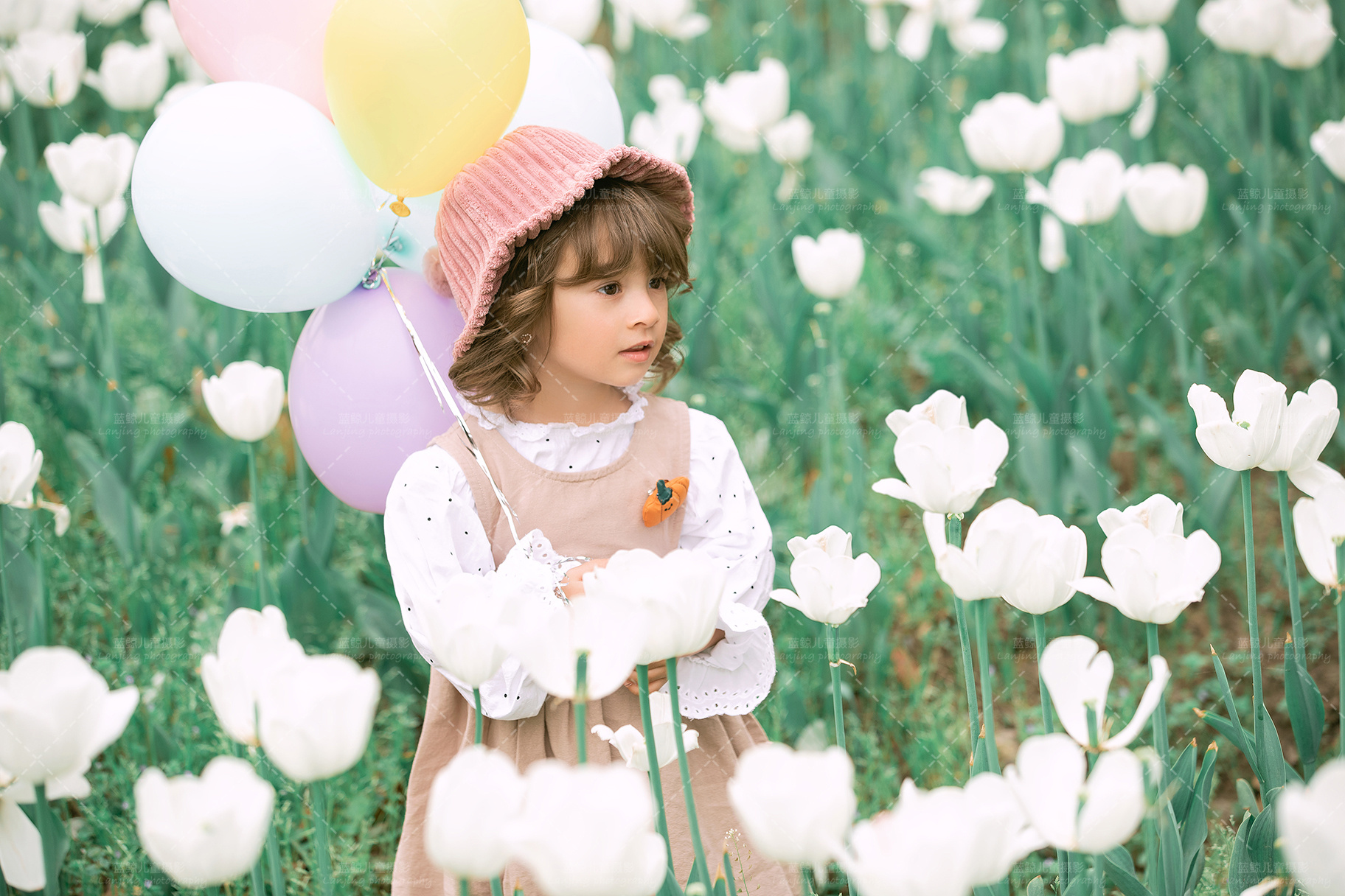 蓝鲸儿童摄影 南京宝宝写真照拍摄的温馨记录